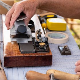 sharpening blade plane